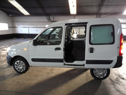 Imagen 10 de 16 de Renault Kangoo 1.6 Confort 5as. 2plc - 2018