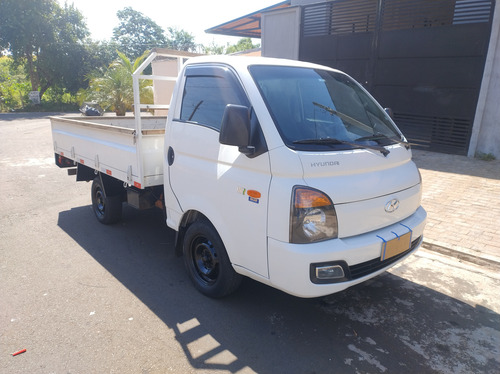 Com Carroceria ,insufilm, Alarme ,corta Corrente,travas