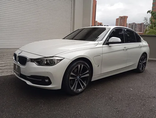 BMW Serie 3 2.0 330e F30 Lci Iperformance
