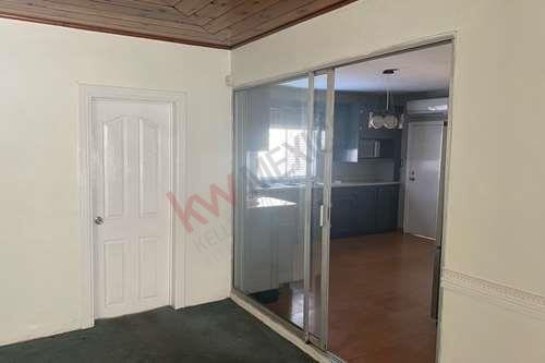 Imagen 9 de 25 de En Renta Acogedora Casa En Esquina Con Amplio Terreno En Col. Independencia