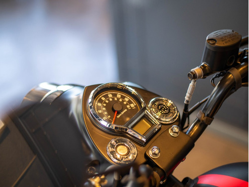 Imagen 10 de 25 de Royal Enfield Classic 350 Dark Stealth Black Disponible Ya