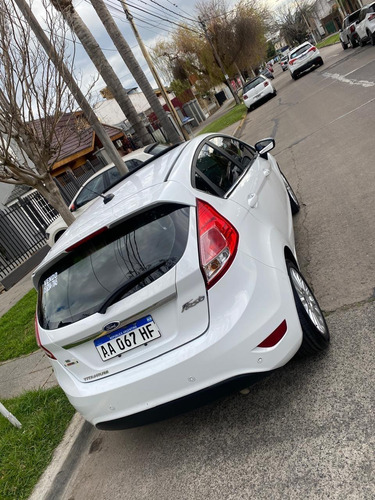 Ford Fiesta Kinetic 1.6 Titanium Powershift 120cv