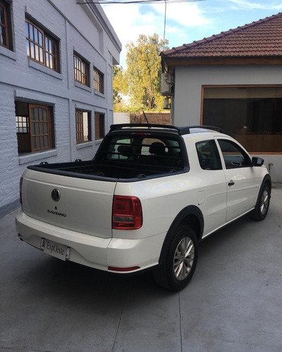 Imagen 4 de 10 de Volkswagen Saveiro 1.6 Highline Mt 2018 Expoeste