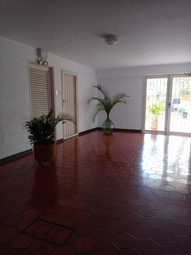 Imagen 14 de 15 de Apto De 3 Habitaciones, 2 Baños, 1 Puesto De Estacionamiento