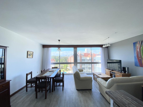 Imagen 2 de 12 de Apartamento - Playa Mansa