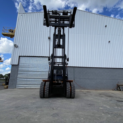 Imagen 7 de 15 de Autoelevador 10 Toneladas 10.000kg Torre Triple