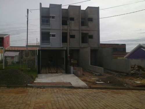 Casa Em Protásio Alves Com 3 Dormitórios - Pj765