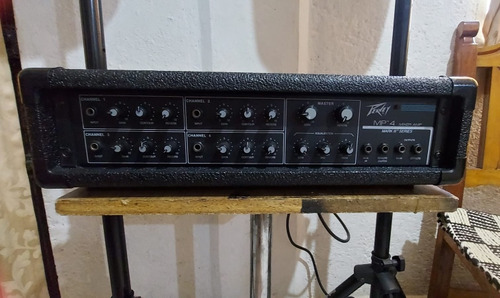 Consola Peavey De 4 Canales Con 2 Bafles De 10  Con Tripies 