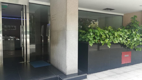 Venta- Departamento De 3 Ambientes Con Toilette- Trelles Y Franklin- Plaza Irlanda