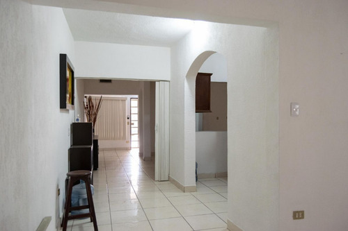 Casa En Venta En Colonia Choyal