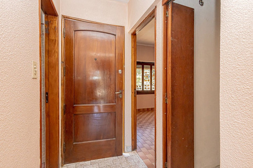 Venta Casa 5 Ambientes En Moron Norte
