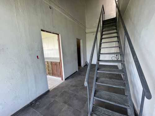 Nave Industrial Alquiler Zona Franca Hainamosa Ii