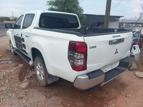 Desarmo Mitsubishi L200 4x4 Did Año 2022 Por Partes