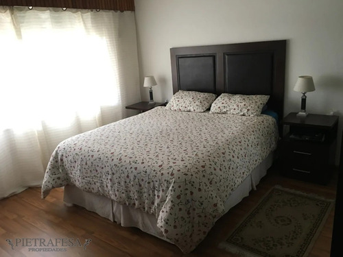 Casa En Venta Con Renta 4 Dormitorios 2 Baños Con Garaje Y Patio- Av. San Martín - Cerrito- Ref: 1424