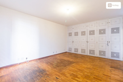 Imagem 13 de 15 de Aluguel De Casa Com 500m² E 4 Quartos - 6792
