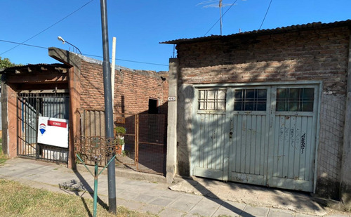 Venta Casa A Refaccionar Benavidez Lote 241 M2