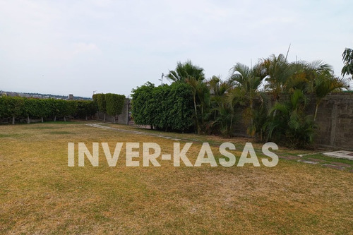 Se Vende Excelente Terreno Con Construcción En Altos De Oaxtepec