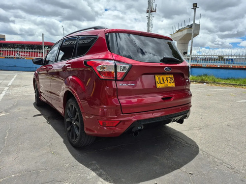 Ford Escape 2.0 St - Line 4x4