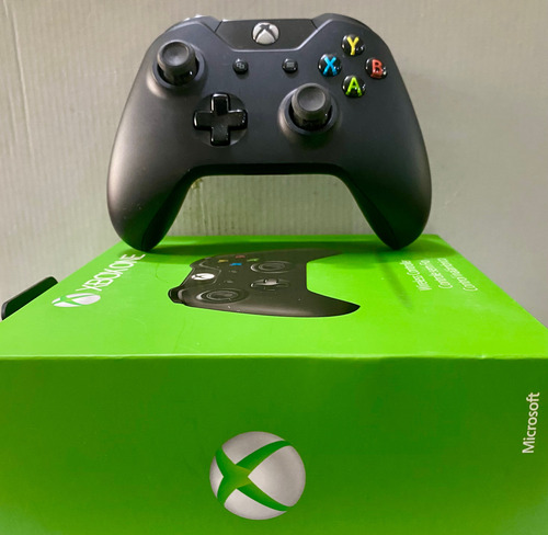 Control Inalámbrico Xbox One (como Nuevo) (Usado)
