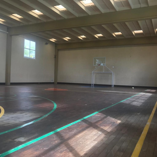 Imagen 21 de 27 de Casa En Venta Ambientes Amplios, 3 Dormitorios + Servicio. 310 M2 + Terreno. Vale La Pena Coordinar Visita!
