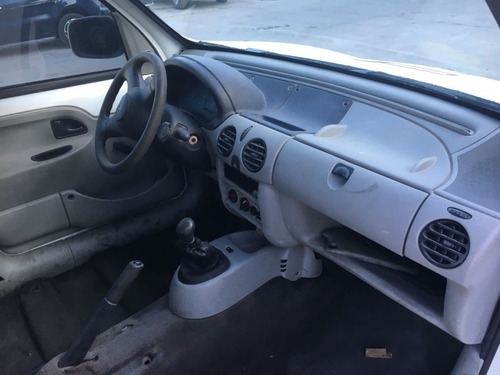 Imagen 13 de 17 de Renault Kangoo Confort 1.9