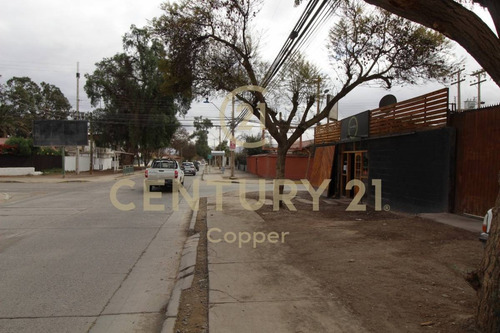 Imagen 9 de 12 de En Venta Casa Esquina, Sector Norte