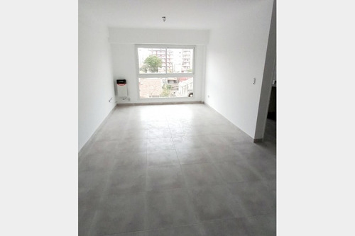 Imagen 8 de 11 de Departamento En Venta En Moron