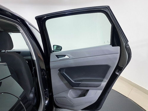 Imagem 16 de 18 de Volkswagen Polo