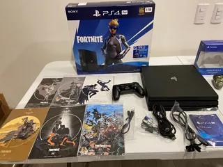 Sony Playstation 4 (ps4) Pro 1tb Con Comics De Fortnite