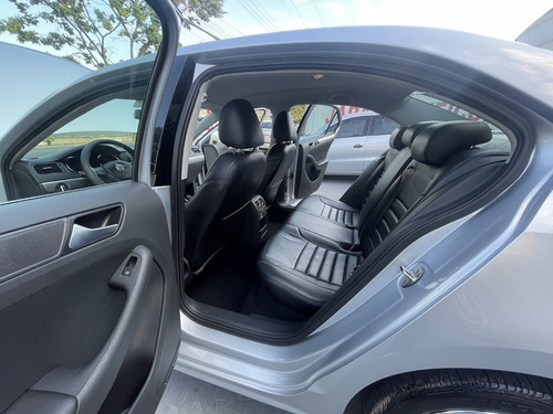 Volkswagen Jetta 1.4 Tsi Trendline 4p Manual