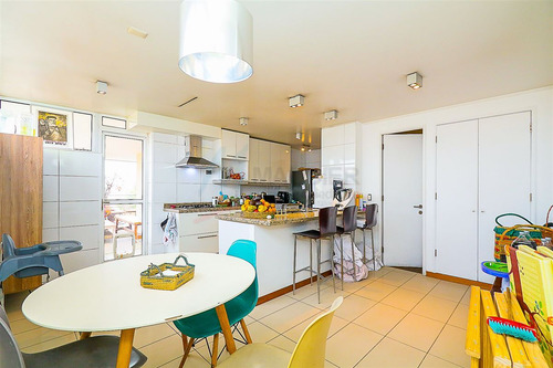 Departamento En Venta De 3 Dorm. En Providencia