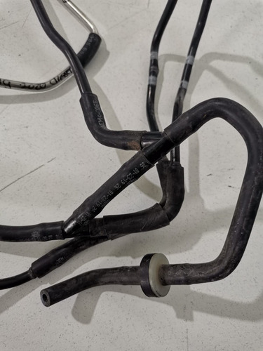Ducto De Combustible Caddy 2020 (Usado)