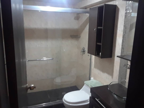 Apartamento En Residencias Vincenzo, Urbanizacion Costa Azul Ic-00158