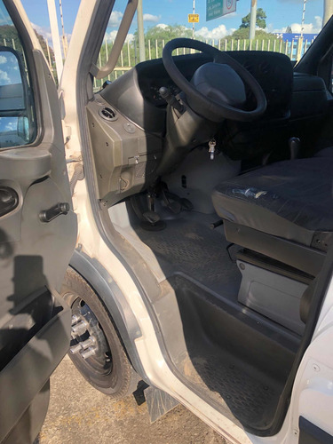 Imagem 14 de 18 de Iveco Daily 35s14