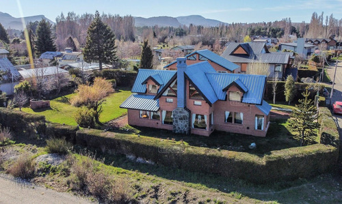Casa + Estudio + Monoambiente En Duplex Sobre La Costanera, Dina Huapi, Bariloche, Patagonia