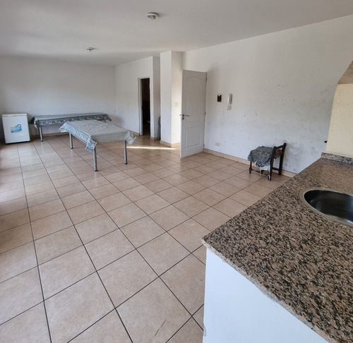 Venta Departamento Echesortu 1 Dormitorio Externo, Cochera
