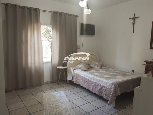 Imagem 9 de 19 de Casa 03 Dormitórios Sendo 01 Suíte E Demais Dependências. - 35711320v