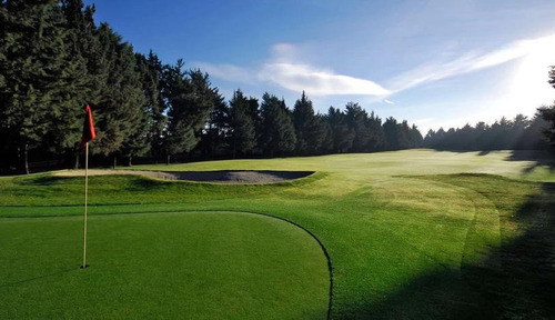 Venta De Lote De Terreno En Residencial Club De Golf San Carlos Metepec