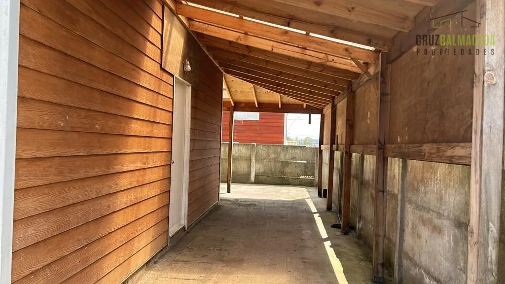 Imagen 2 de 12 de Casa En Arriendo De 2 Dorm. En Puerto Varas