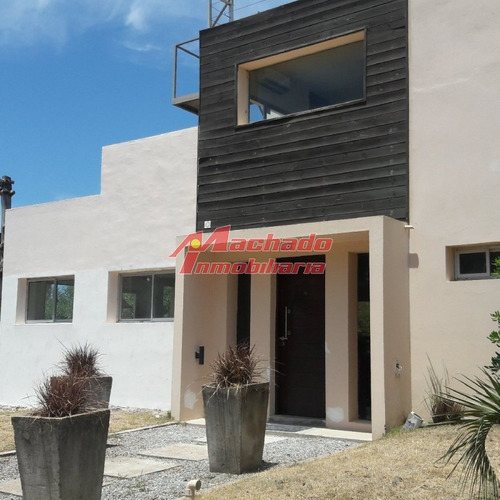Casa En Manantiales, 3 Dormitorios *- Ref: 5942
