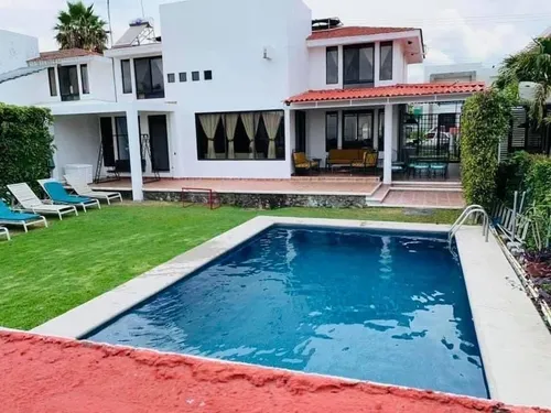 Casa En Renta Lomas De Cocoyoc (azul)