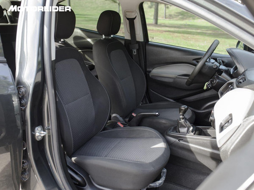 Imagen 11 de 25 de Chevrolet Prisma Joy Extra Full | Permuta / Financia