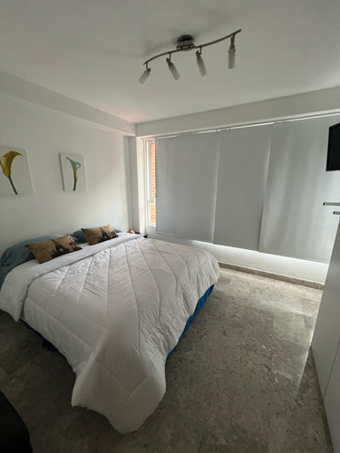 Se Alquila Moderno Apartamento En Santa Eduvigis
