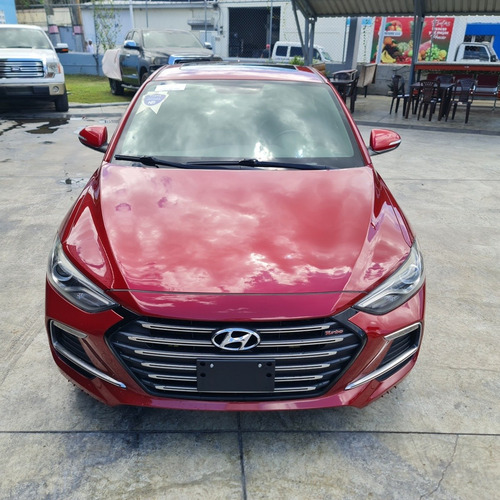 Imagen 2 de 11 de Hyundai Elantra Sport Turbo