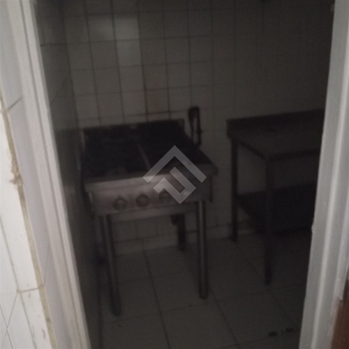 Local Comercial En Arriendo Manquehue Sur, Comuna Las Condes
