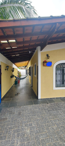 Casa No Canto Do Forte