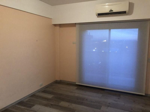 Imagen 10 de 16 de Venta De Departamento De Categoria, En Monte Grande.
