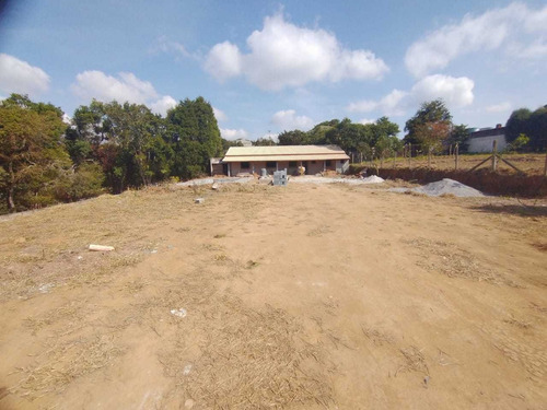Imagem 10 de 14 de Chácara Ibiúna 1.000 Mts Casa, Piscina, Boa Localização!