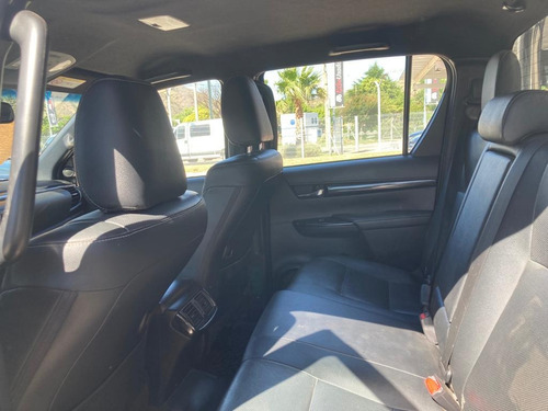 Imagen 7 de 13 de Toyota 2019 Hilux L/16 2.8 Dc 4x4 Tdi Srx