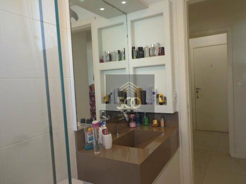 Imagem 7 de 20 de Apartamento Semi-mobiliado Com 3 Dormitórios, 1 Suíte, 2 Vagas De Garagem - Estreito - Florianópolis/sc - Ap0465